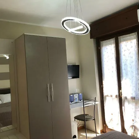 Easy Airport - Executive Apartmán