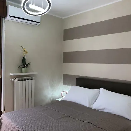 Easy Airport Luxury Aparment Апартаменты